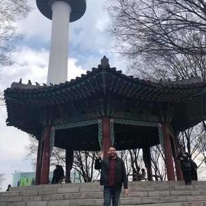 Meet your Posher, Robert